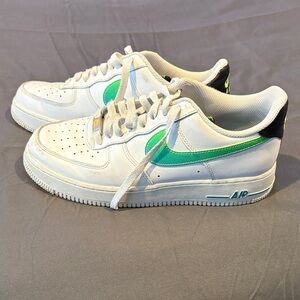 Nike Men’s Air Force 1 Sneakers